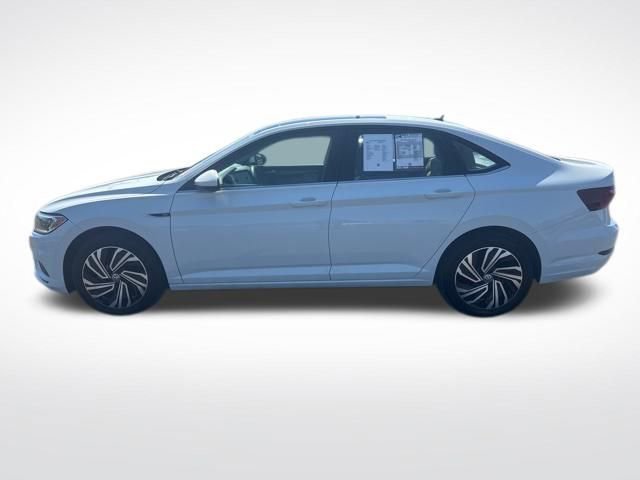 Used 2021 Volkswagen Jetta SEL image 2