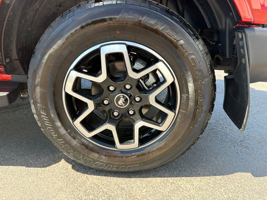 Used 2024 Ford Bronco Outer Banks AWD/4WD image 45
