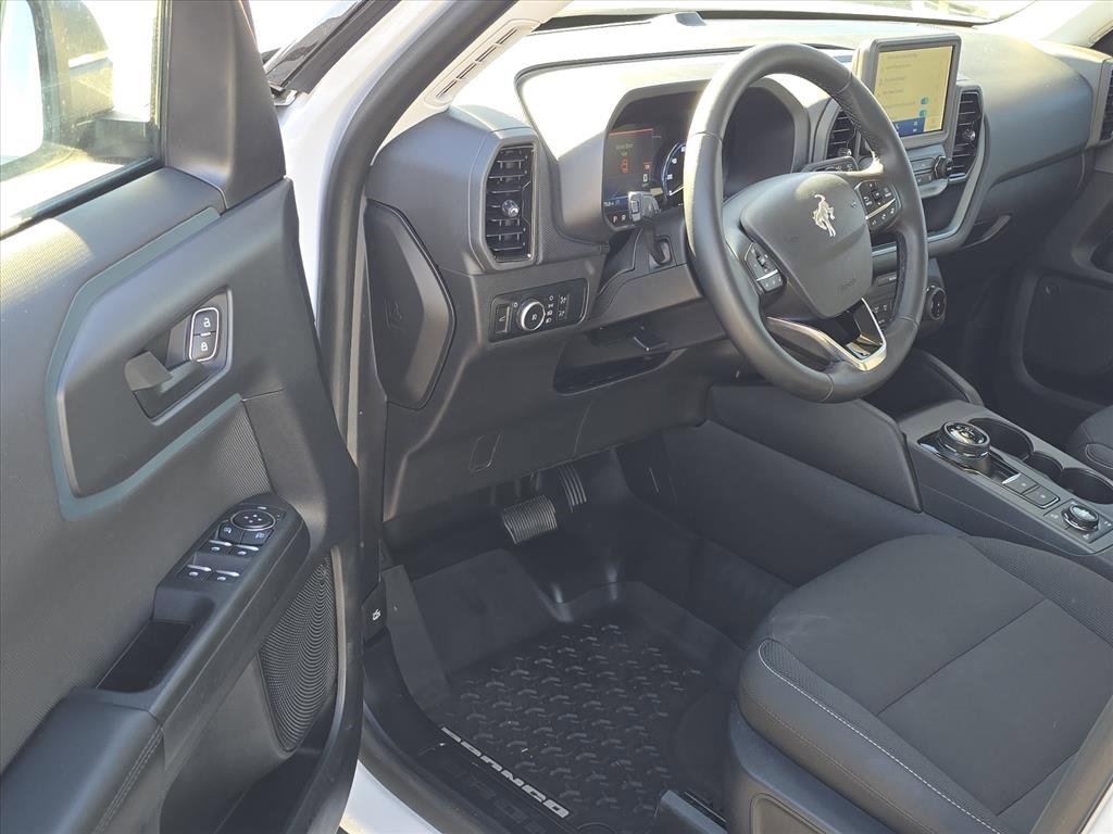 Used 2024 Ford Bronco Sport Badlands image 9