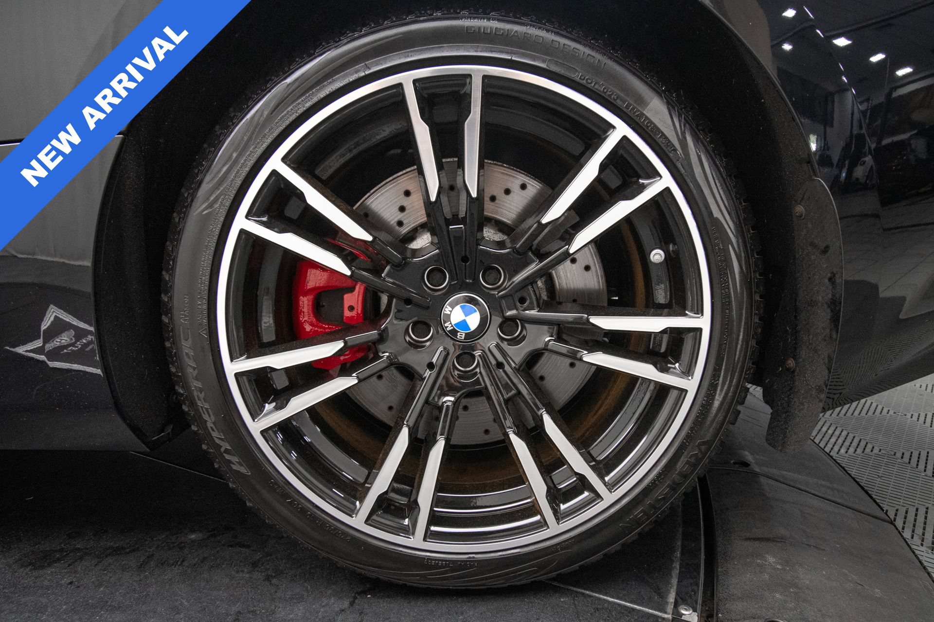 Used 2024 BMW M2 w/ Lighting Package RWD image 35