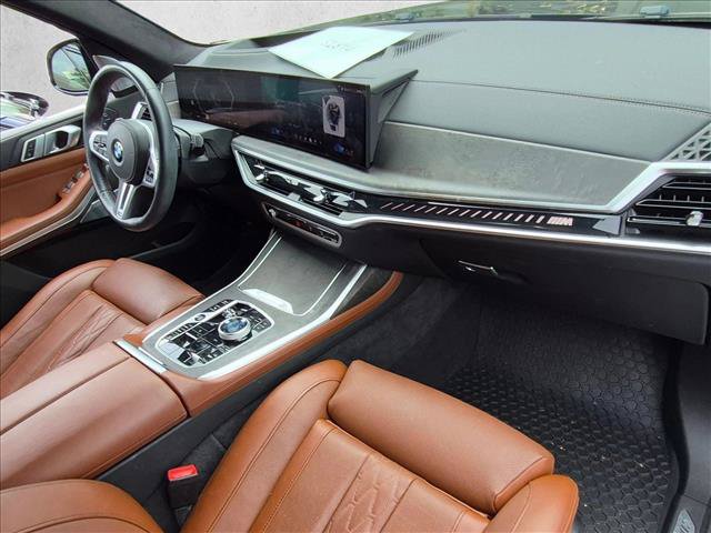 Used 2025 BMW X7 M60i AWD/4WD image 21