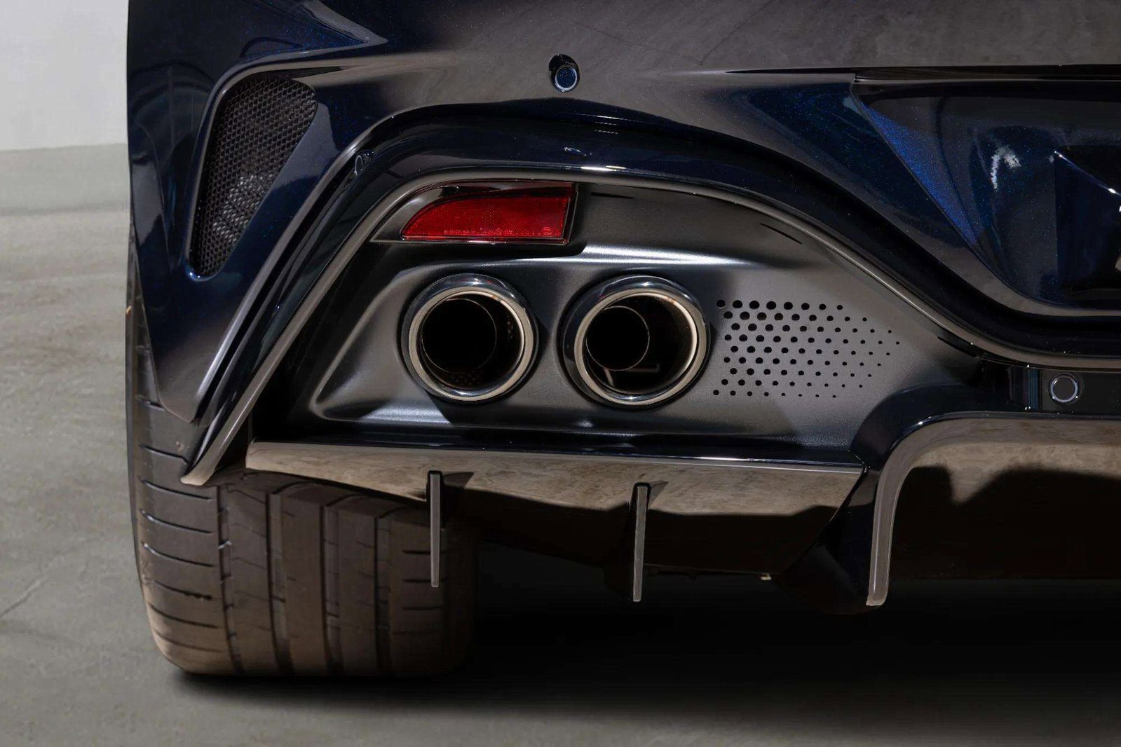 New 2026 Aston Martin V8 Vantage Coupe image 12