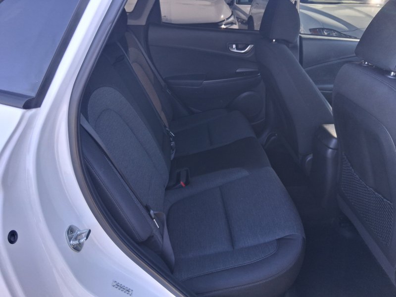 Used 2022 Hyundai Kona SEL w/ Convenience Package FWD image 10