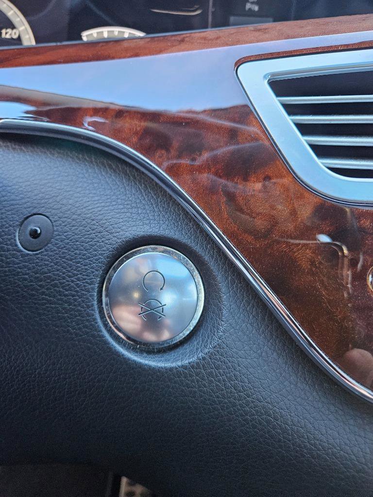 Used 2010 Mercedes-Benz S 400 image 38