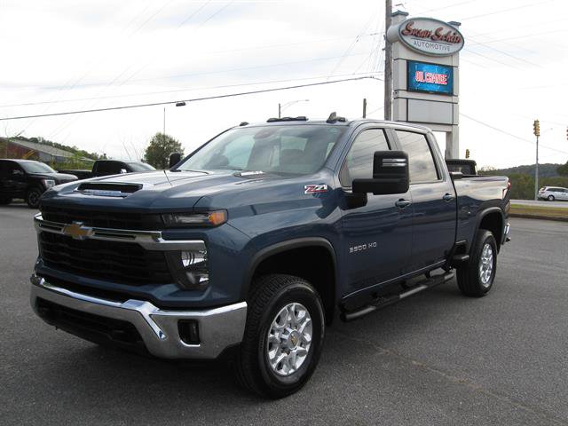 Used 2025 Chevrolet Silverado 3500 LT