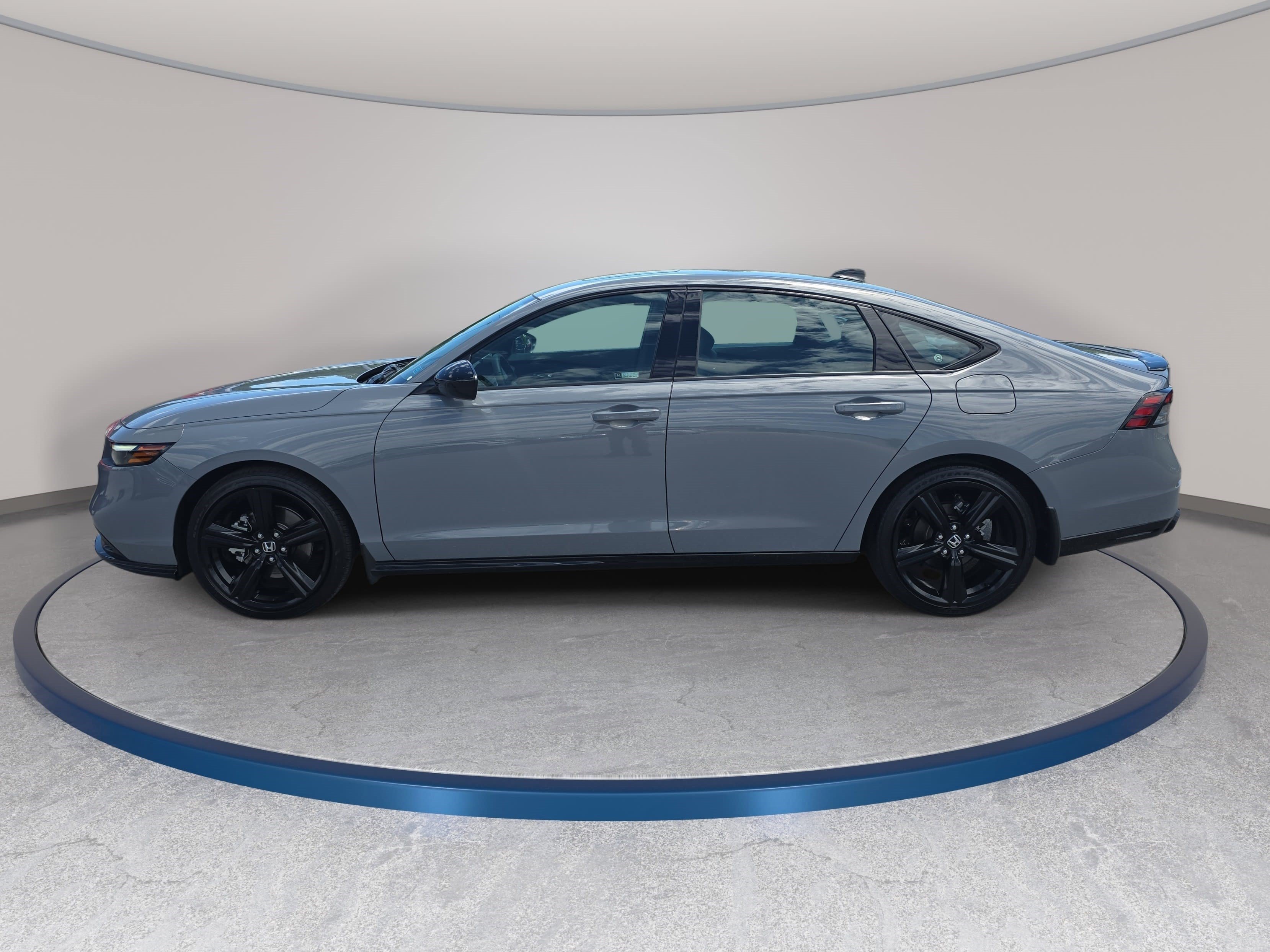 Used 2023 Honda Accord Sport image 8