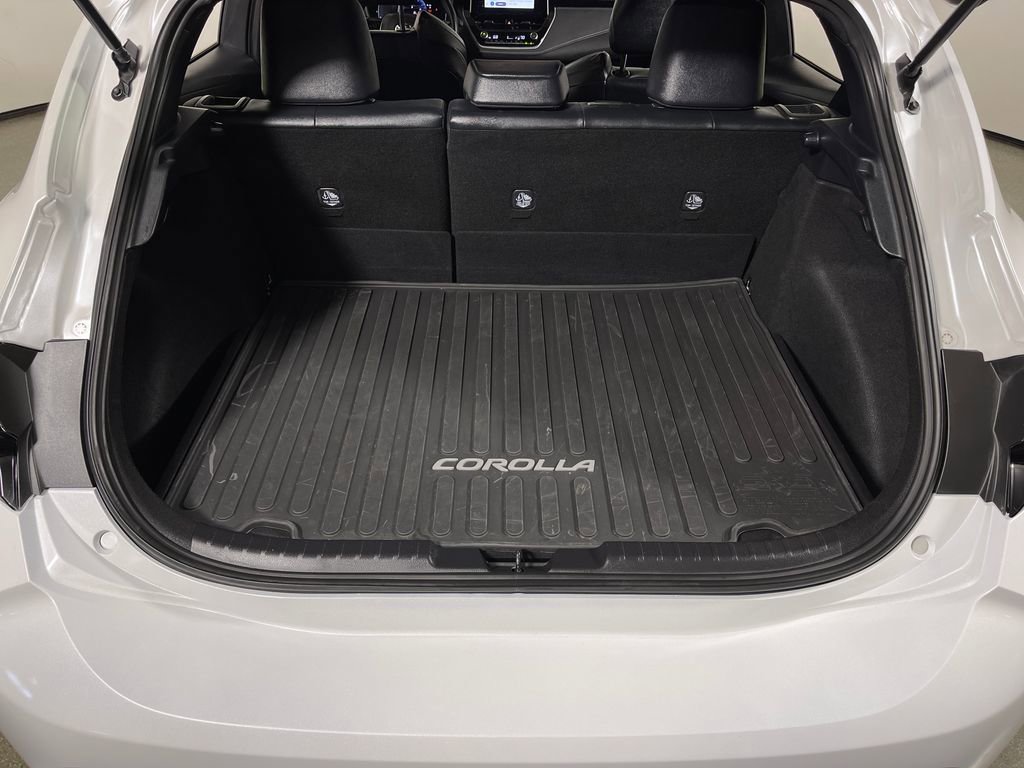 Used 2025 Toyota Corolla XSE FWD image 10