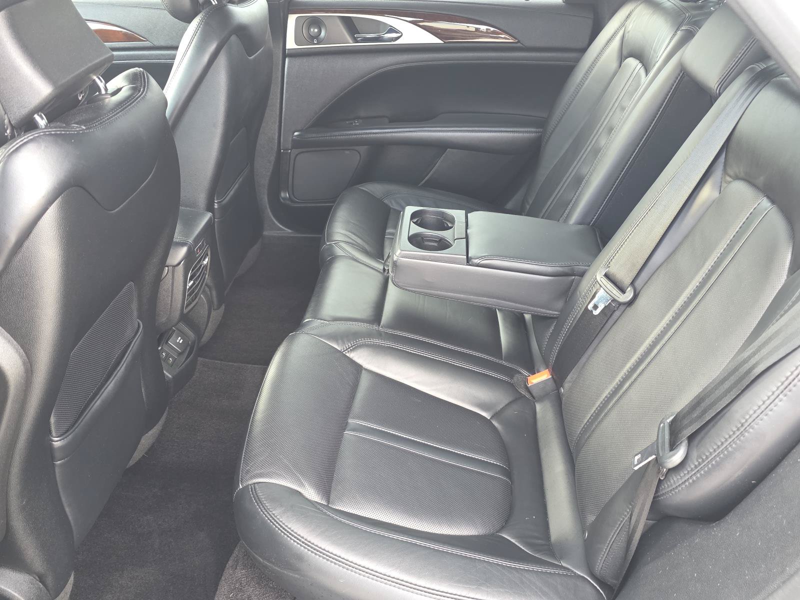 Used 2017 Lincoln MKZ Reserve w/ Climate Package FWD image 21
