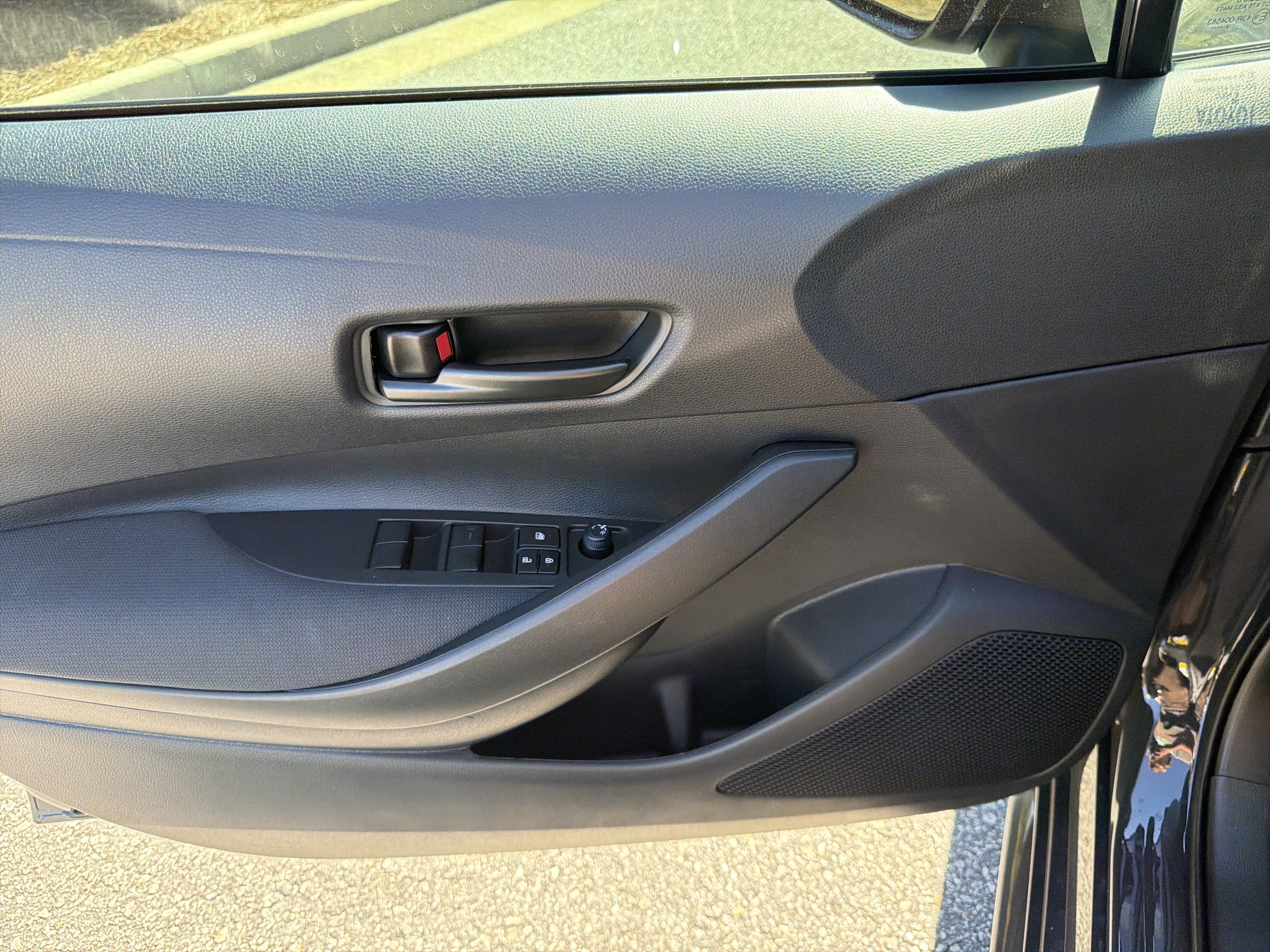 New 2027 Toyota Corolla LE FWD image 10