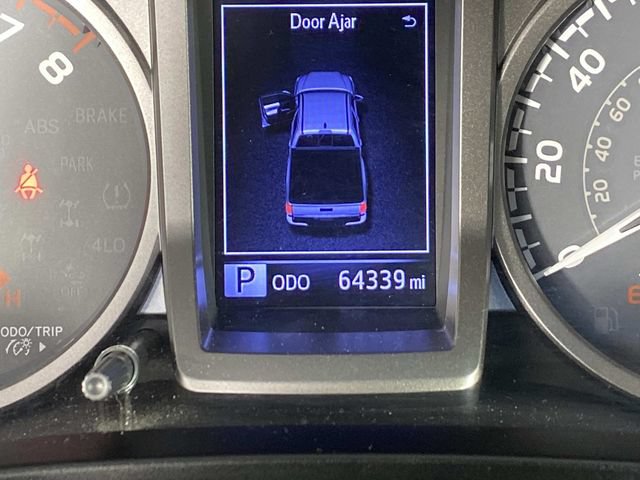 Used 2018 Toyota Tacoma SR5 AWD/4WD image 19