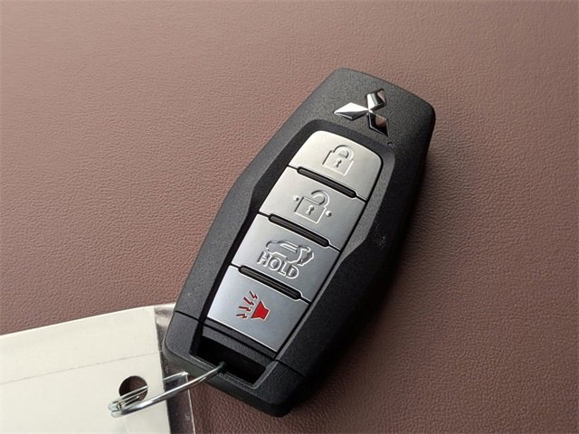 New 2025 Mitsubishi Outlander SEL image 29