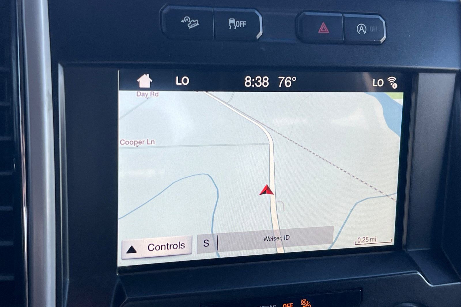 Used 2018 Ford F150 Lariat w/ Equipment Group 502A Luxury image 18