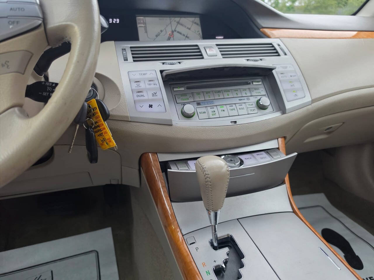 Used 2006 Toyota Avalon XLS FWD image 14