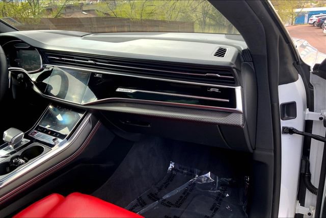 Used 2023 Audi RS Q8 4.0T image 16