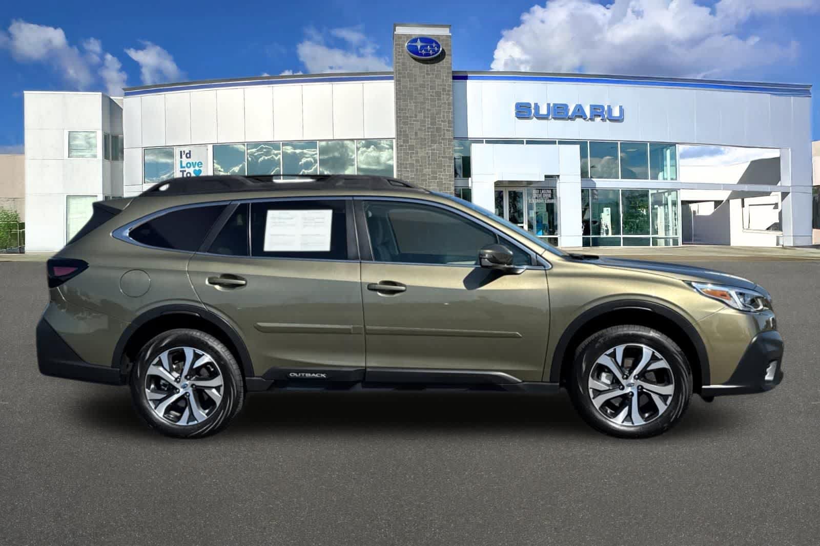 Used 2022 Subaru Outback Limited AWD/4WD image 6