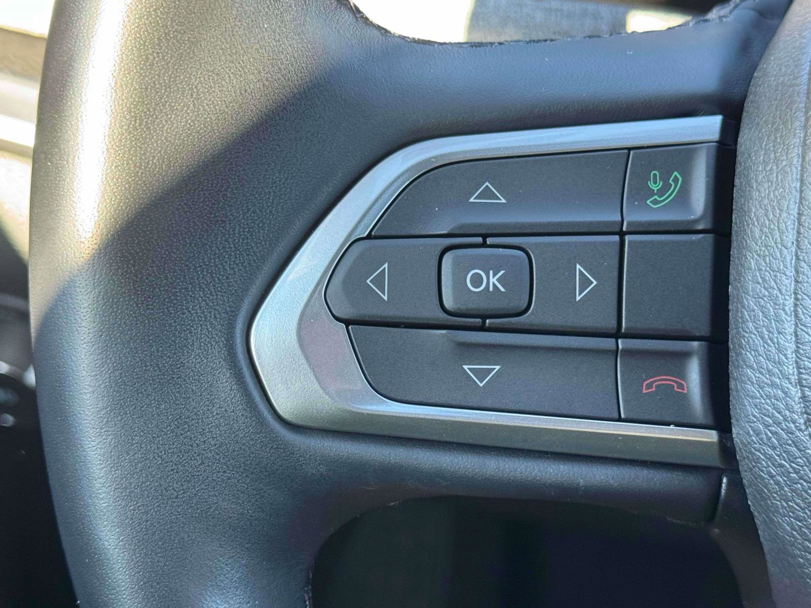 Used 2022 Jeep Compass Latitude image 17