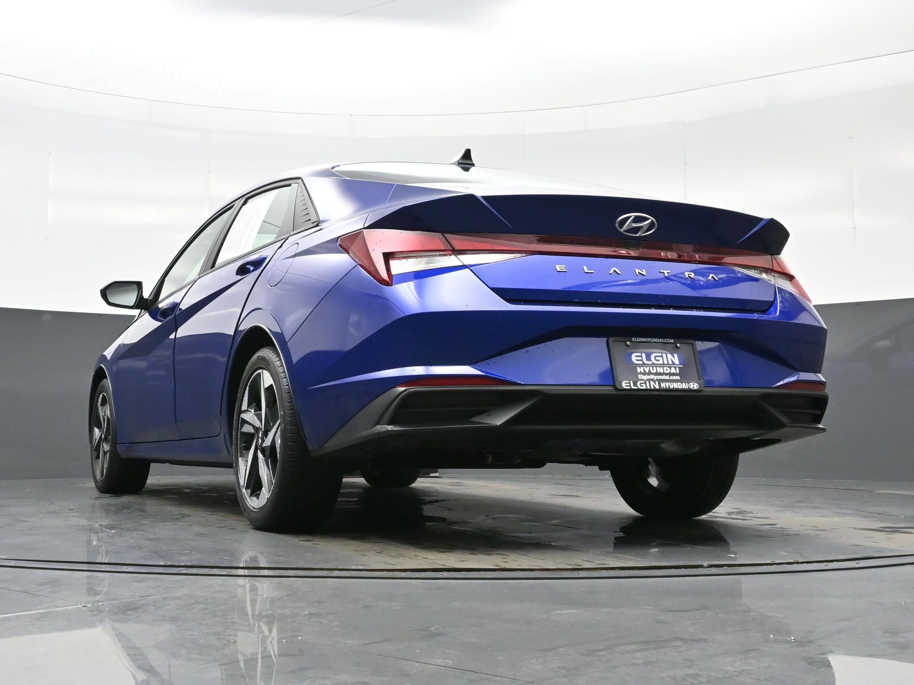 Used 2023 Hyundai Elantra SEL w/ Convenience Package image 28