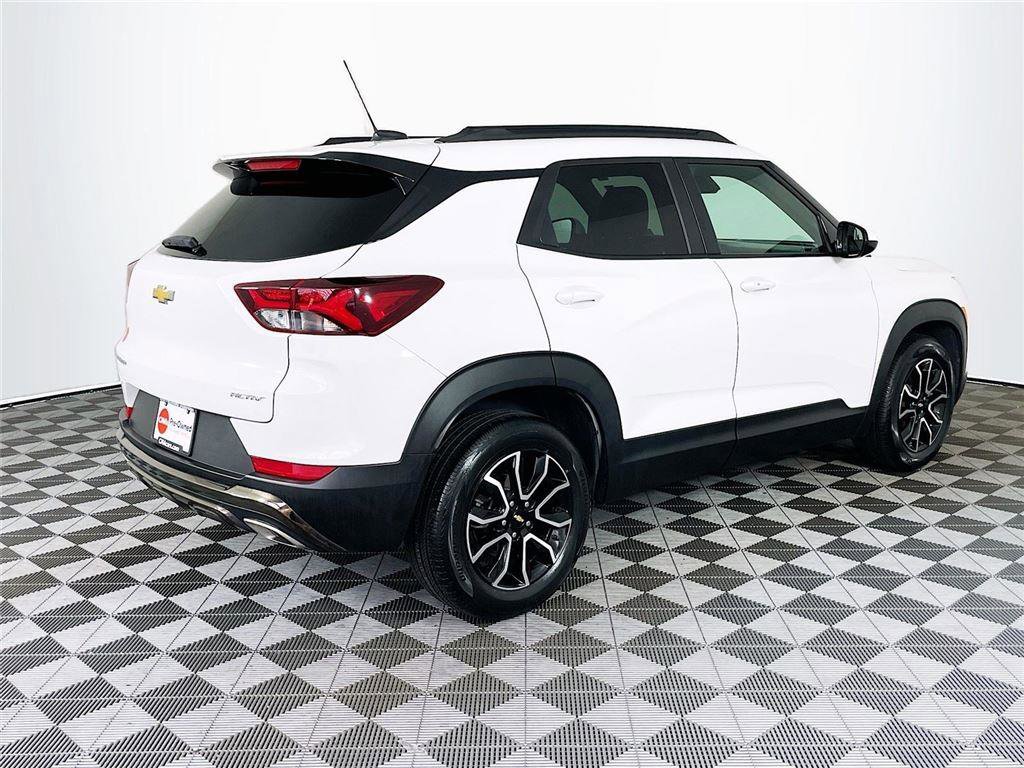 Used 2023 Chevrolet TrailBlazer ACTIV w/ Convenience Package image 9