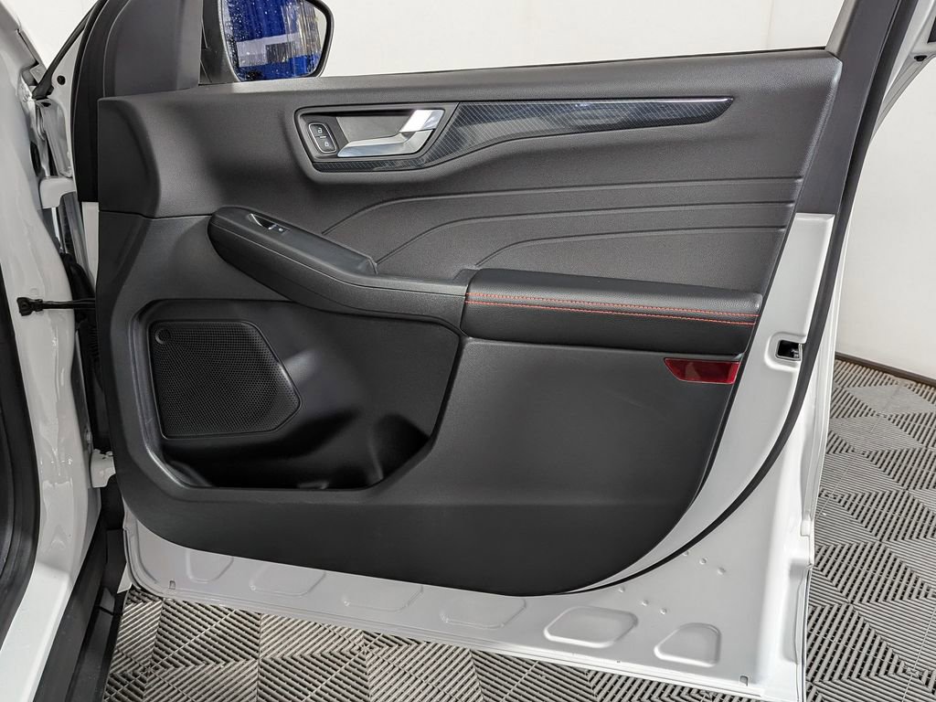 Used 2023 Ford Escape ST-Line w/ Tech Pack #1 image 33