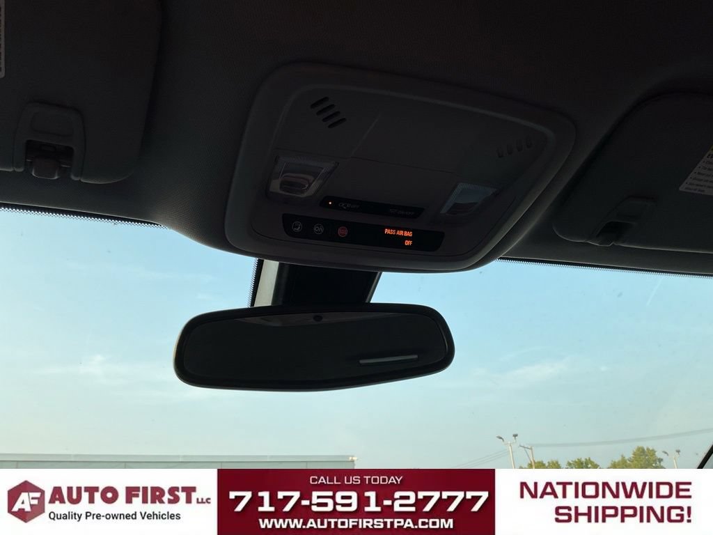 Used 2018 Chevrolet Malibu LT FWD image 23