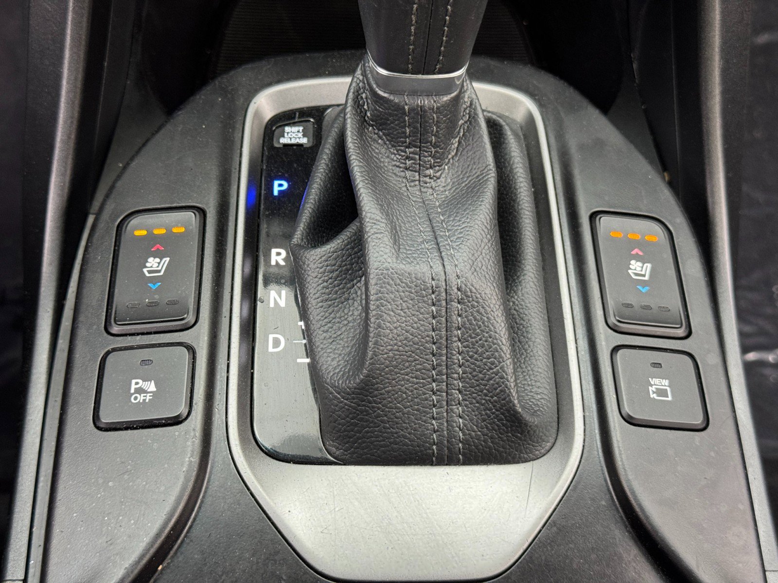 Used 2018 Hyundai Santa Fe Sport w/ 2.4L Tech Package 04 image 30