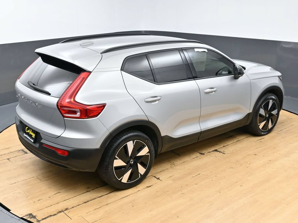 Used 2025 Volvo EX40 Core AWD/4WD image 5