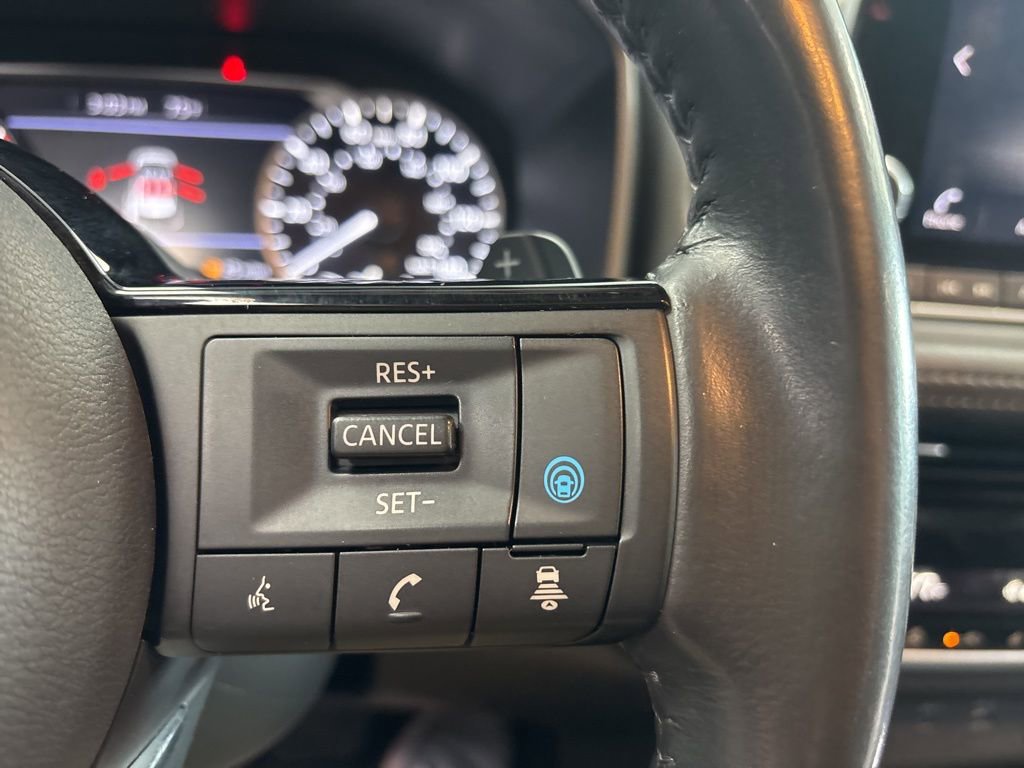 Used 2023 Nissan Rogue SL AWD/4WD image 19