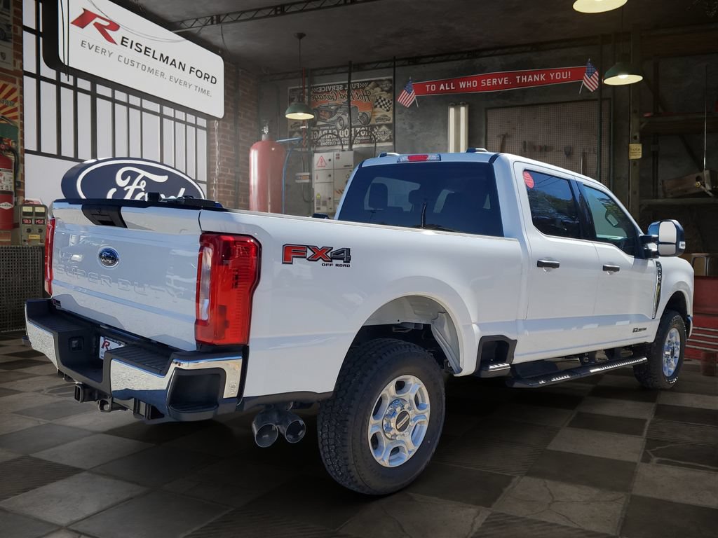 New 2026 Ford F250 XLT w/ FX4 Off-Road Package AWD/4WD image 4