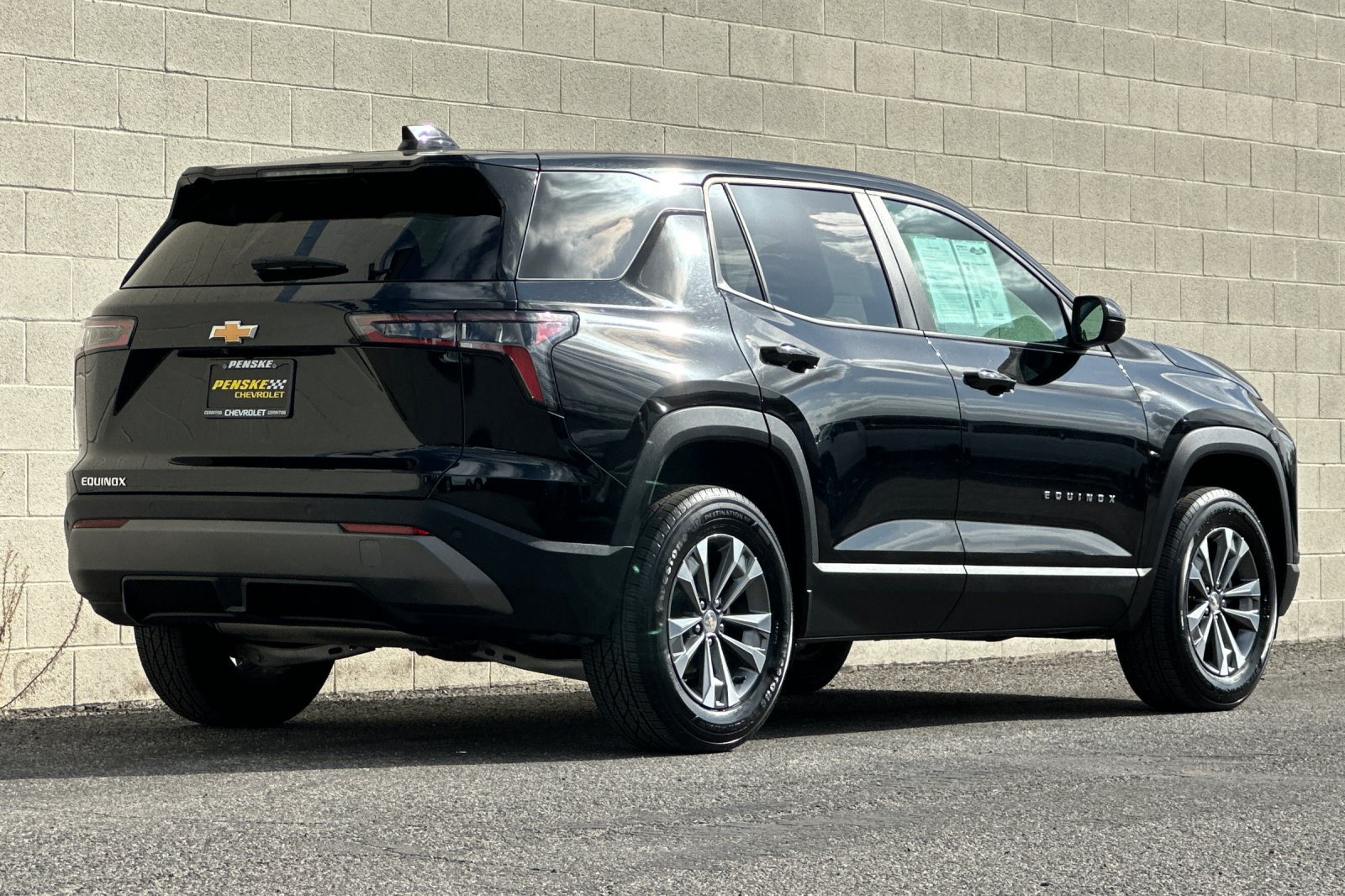 Certified 2026 Chevrolet Equinox LT w/ Convenience Package II FWD image 4