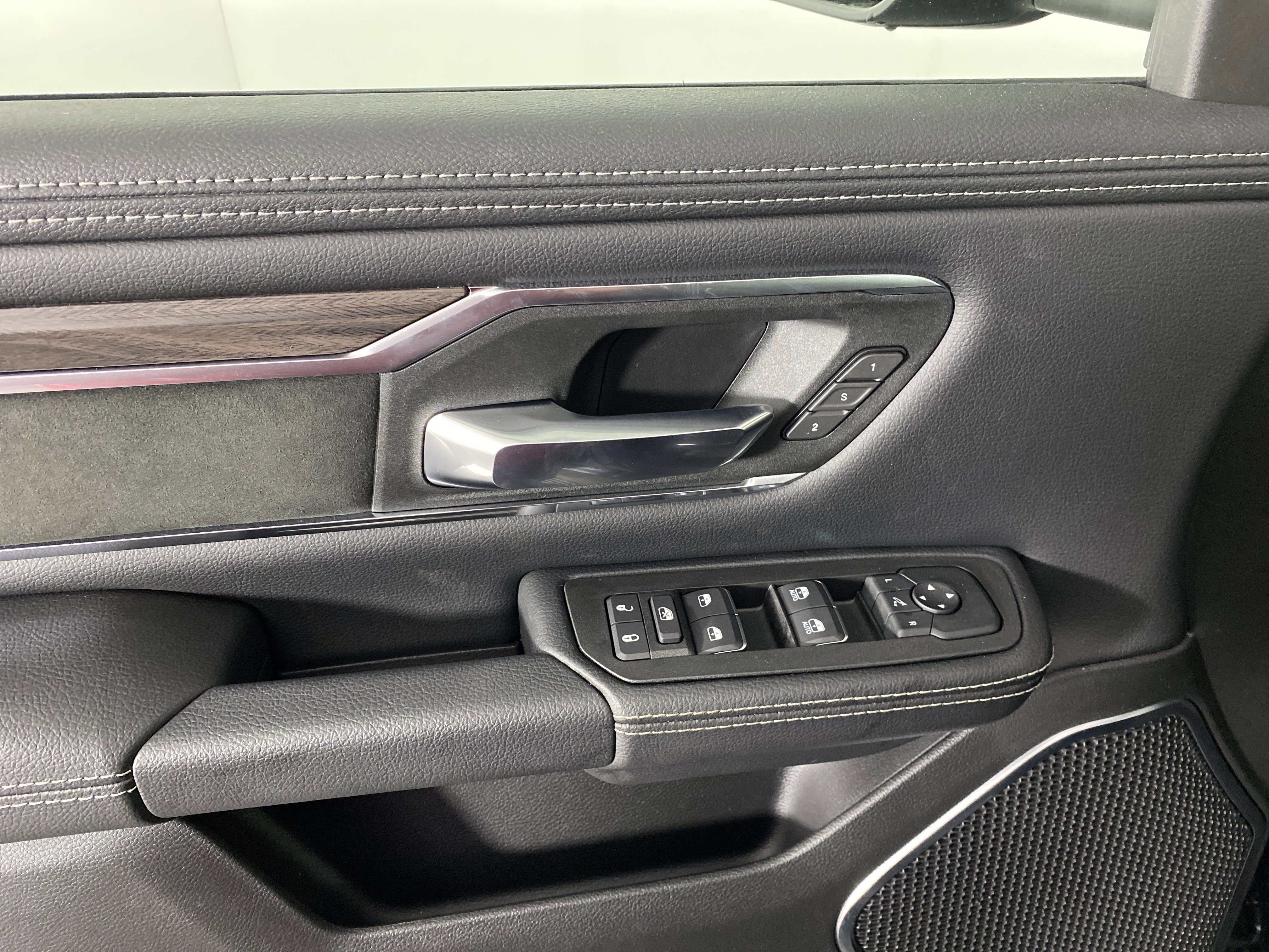 New 2026 RAM 1500 Laramie w/ Laramie Preferred Package image 15