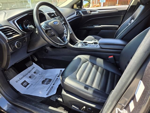 Used 2020 Ford Fusion SEL FWD image 11