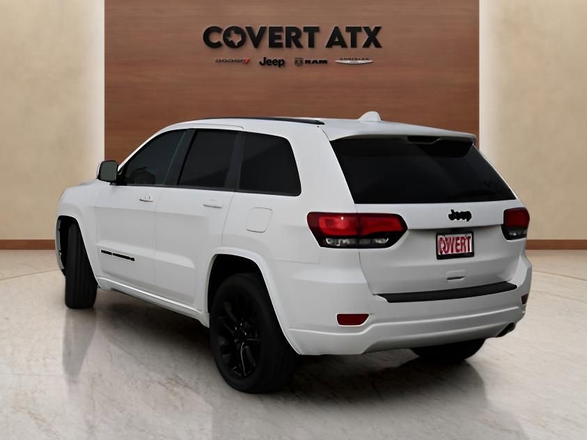 Used 2022 Jeep Grand Cherokee Laredo X RWD image 3