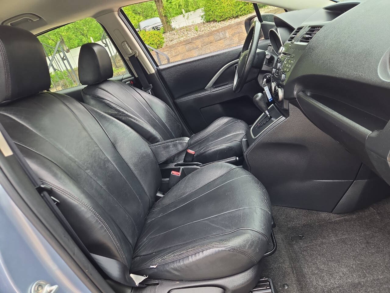 Used 2012 MAZDA MAZDA5 Sport FWD image 21