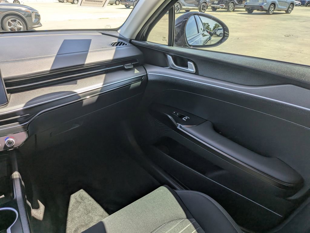 Certified 2026 Kia K5 LXS FWD image 17