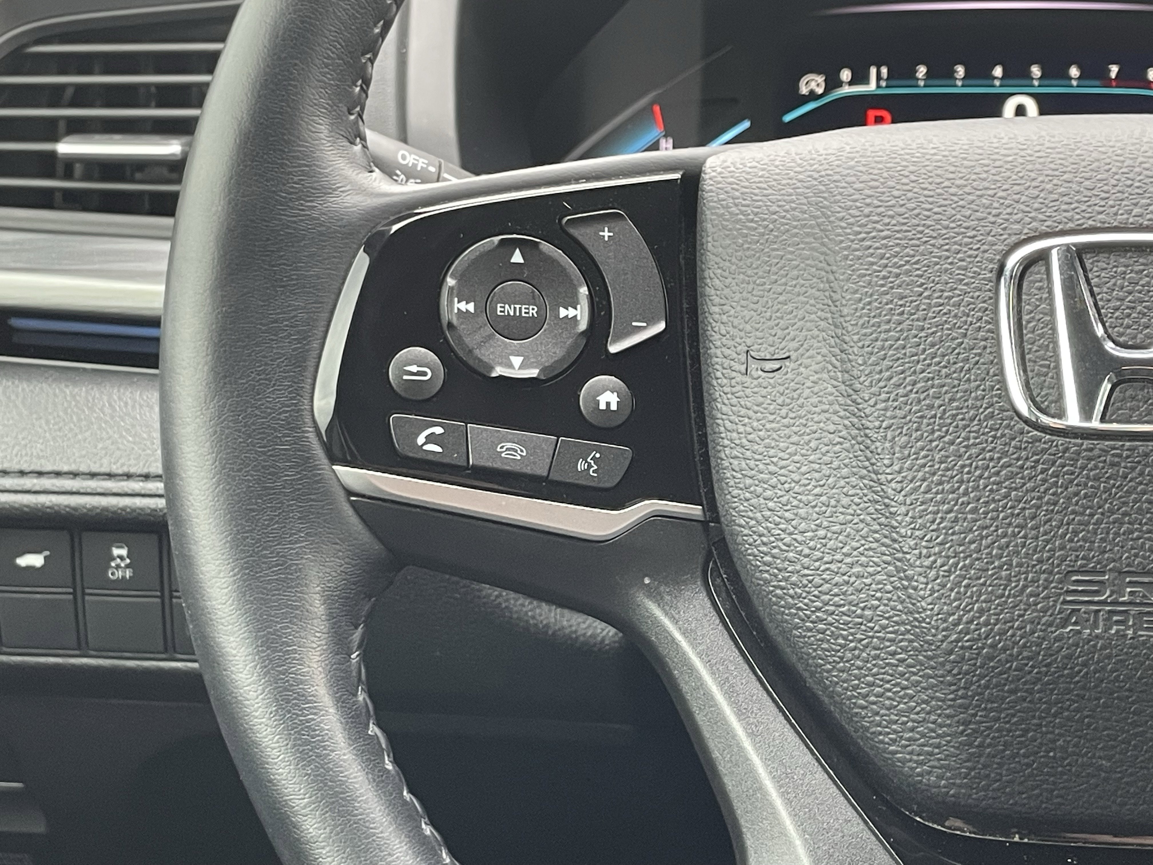 Used 2023 Honda Odyssey Elite image 19