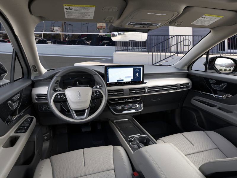 New 2026 Lincoln Corsair Premiere image 9