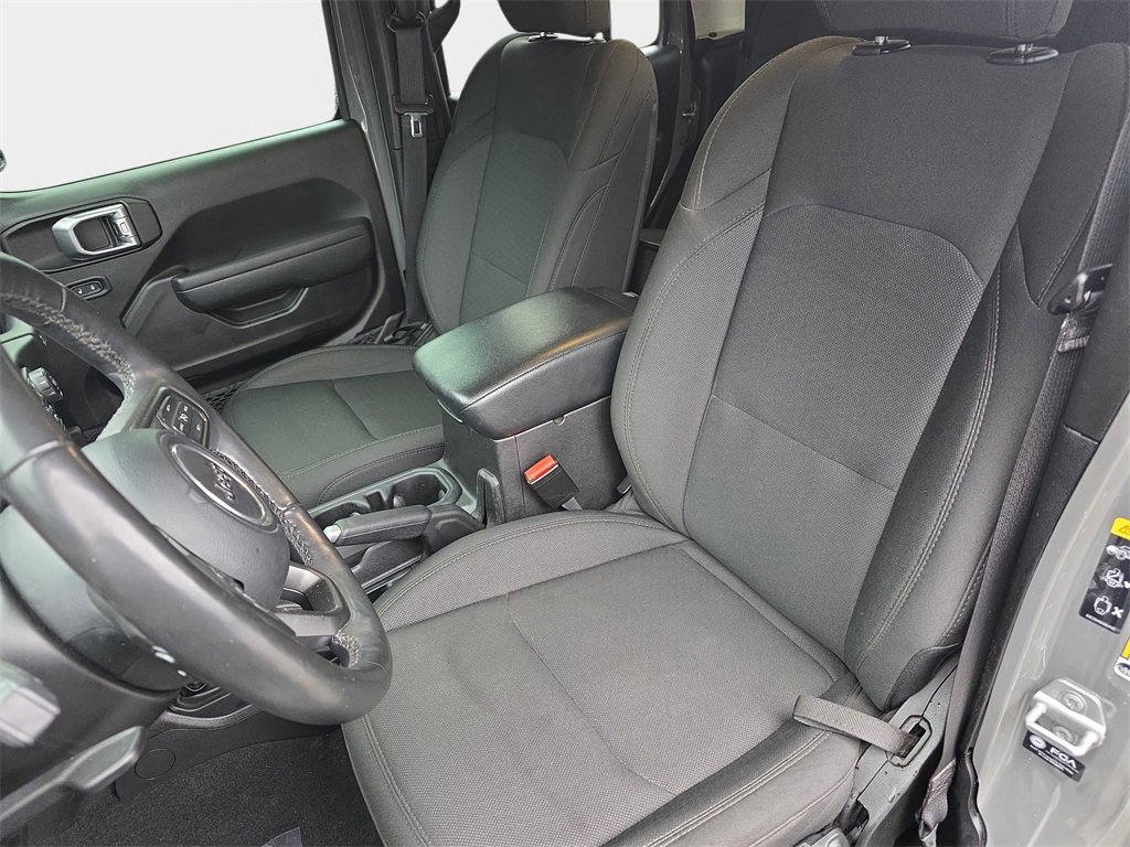 Used 2022 Jeep Gladiator Willys image 17