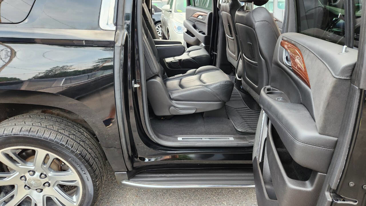 Used 2015 Cadillac Escalade ESV Luxury image 43