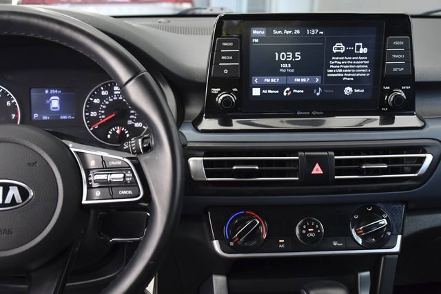 Used 2021 Kia Seltos S FWD image 11