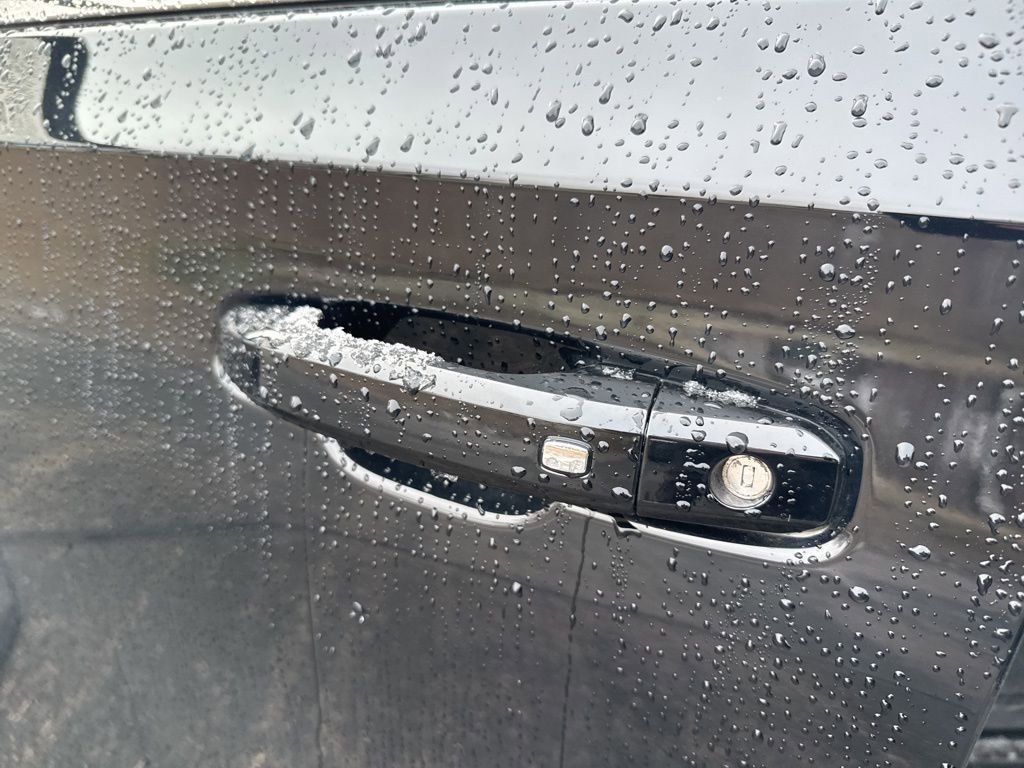 Certified 2023 Chevrolet Suburban LT image 9