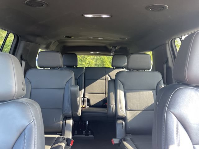 Used 2022 Chevrolet Suburban LT AWD/4WD image 44