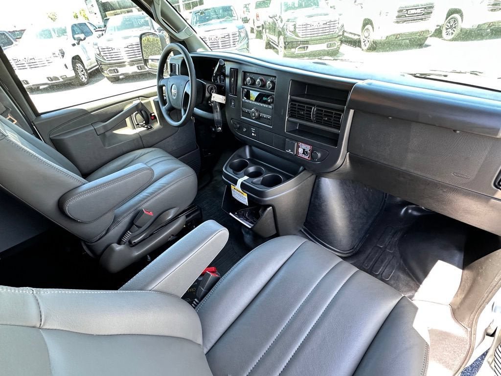 New 2026 GMC Savana 2500 w/ Driver Convenience Package RWD image 12