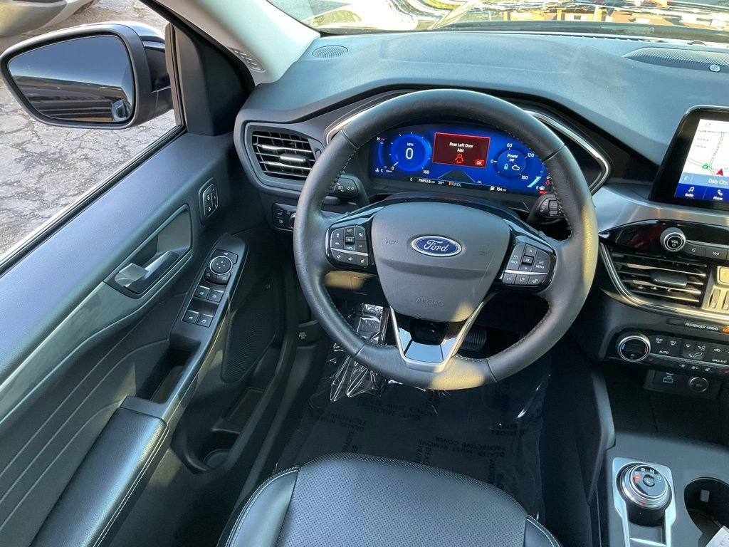 Used 2021 Ford Escape Titanium image 38