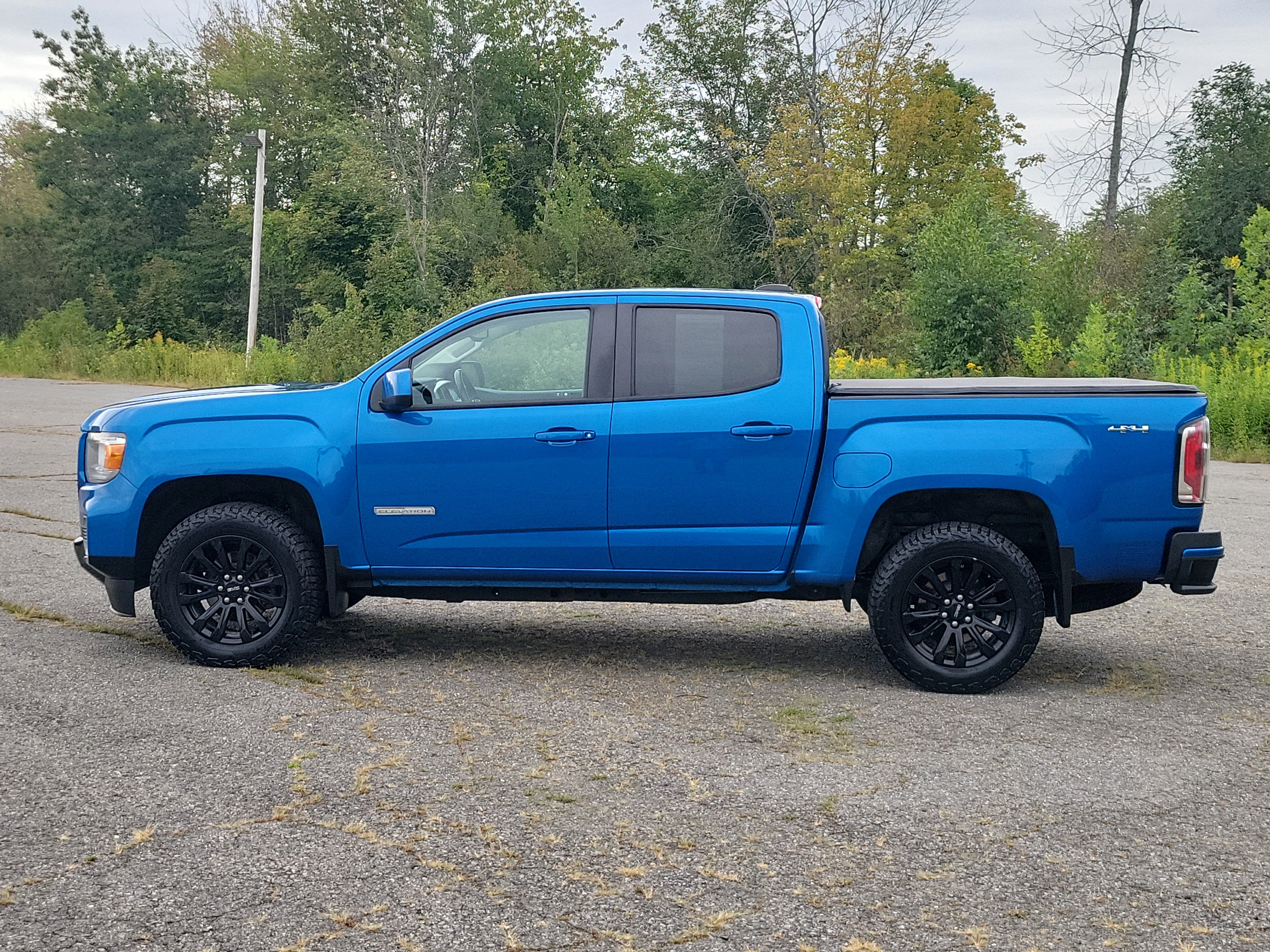 Used 2022 GMC Canyon Elevation w/ Trailering Package AWD/4WD image 8