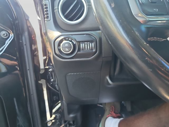 Used 2021 Jeep Gladiator Overland w/ Popular Equipment Package AWD/4WD image 36