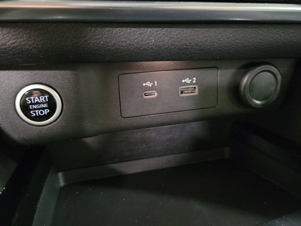 Used 2021 Nissan Rogue SV w/ Premium Package AWD/4WD image 19