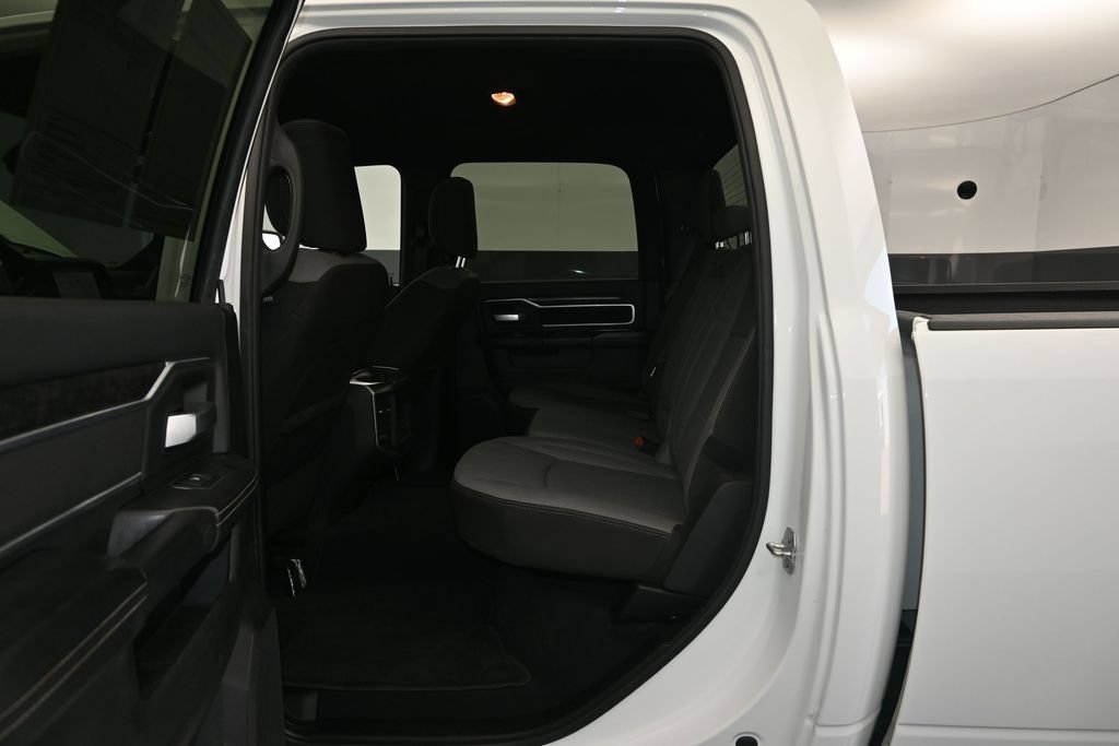 Used 2024 RAM 2500 Big Horn w/ Off Road Package AWD/4WD image 18