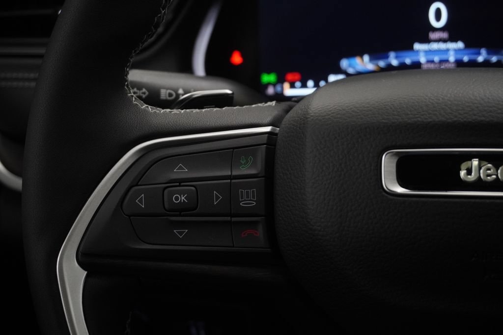 New 2026 Jeep Grand Cherokee Altitude AWD/4WD image 26