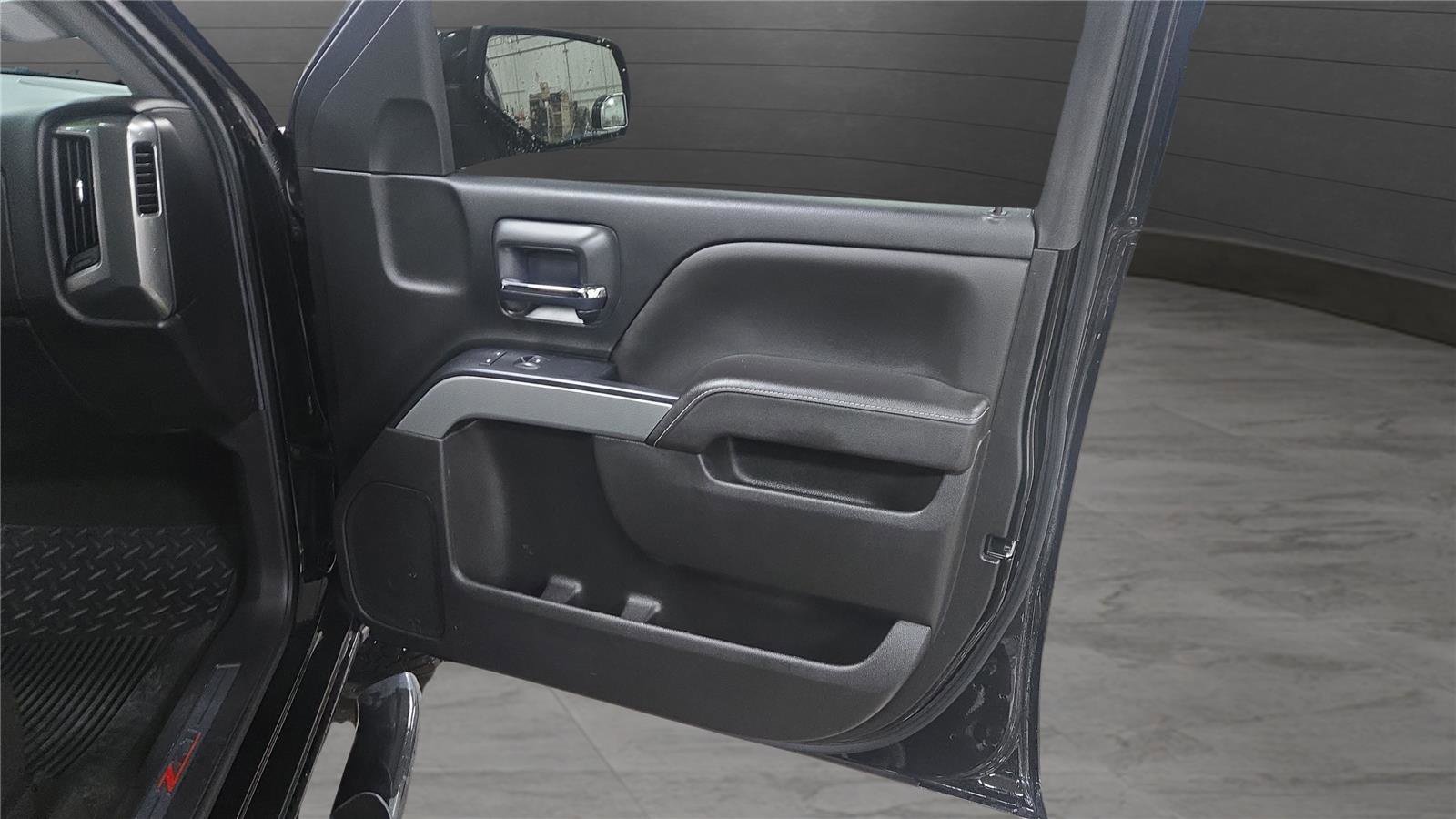 Used 2017 Chevrolet Silverado 1500 LT w/ All Star Edition image 23