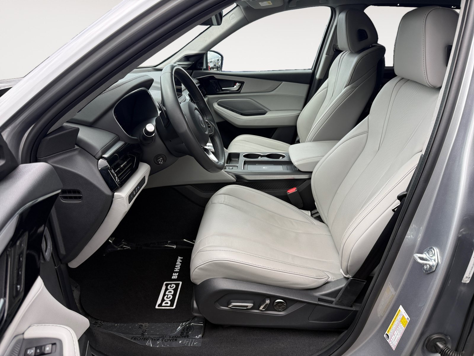 Used 2025 Acura MDX SH-AWD w/ Technology Package image 10